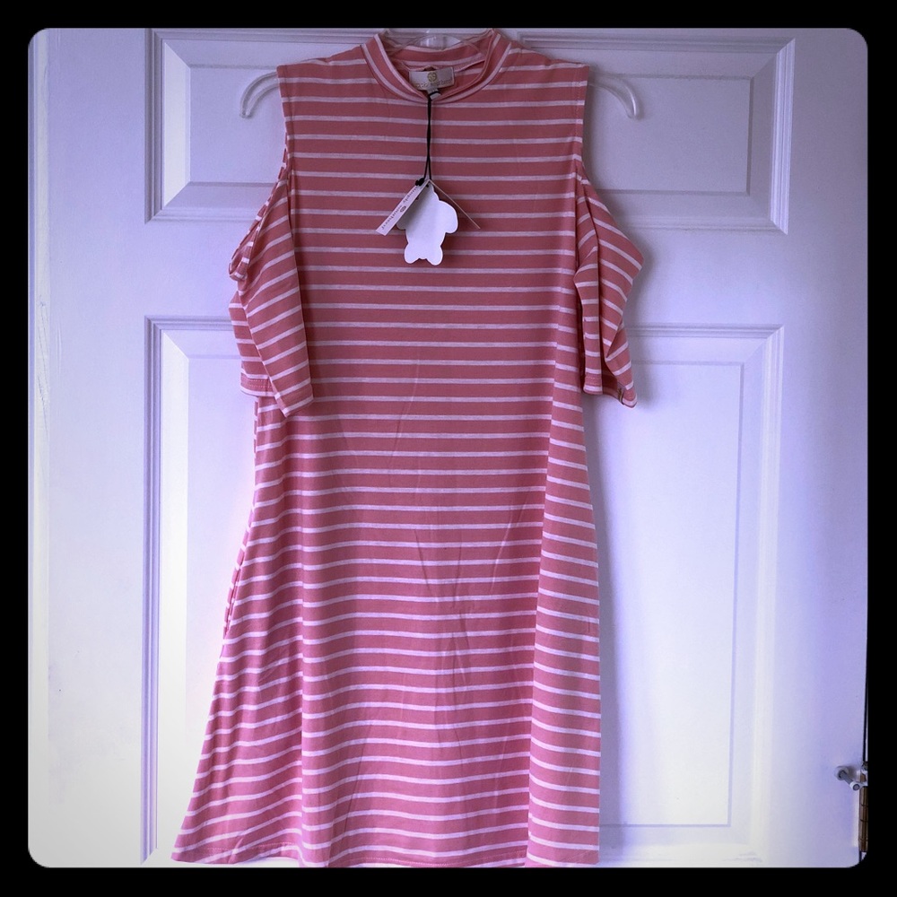 Simply Southern Cold Shoulder Dress Size M